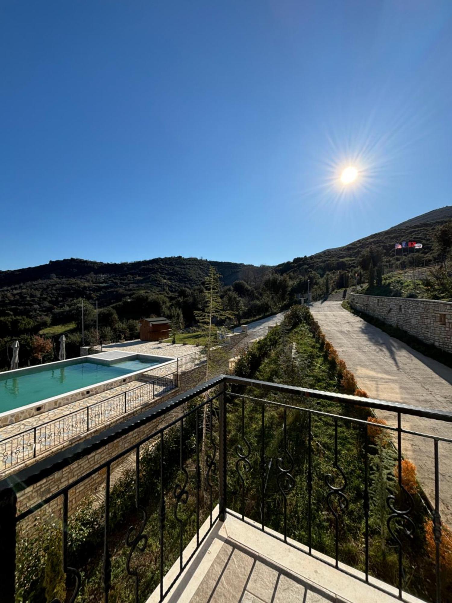 Gle-Alb Agrotourism Hotel Tepelene Exterior foto